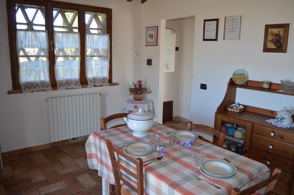 Residence Lucignano Habitación foto